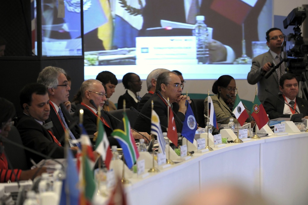 Cimeira de Presidentes de Tribunais Supremos, Constitucionais e Regionais (EN) 